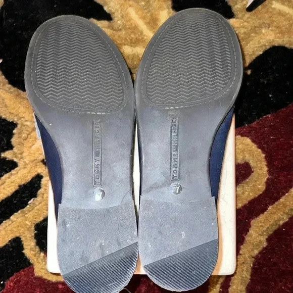 Tommy Hilfiger Women’s Vintage Red White Blue Penny Loafers Shoes Slip-Ons 7 - Picture 14 of 16